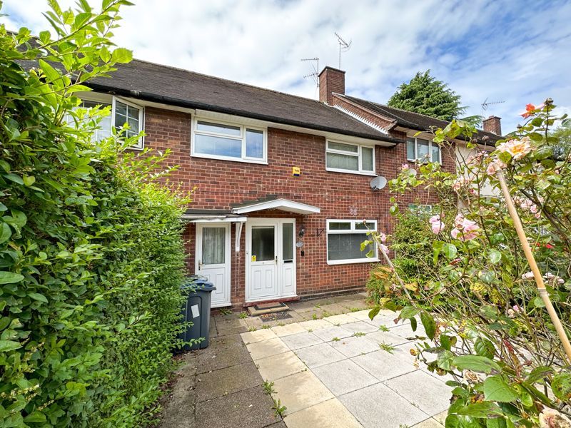 3 bed terraced house to rent in Holly Bush Grove, Quinton, Birmingham