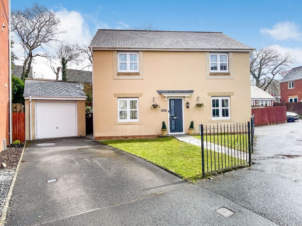 4 bed detached house for sale in Llwyn Teg, Fforestfach, Swansea, West