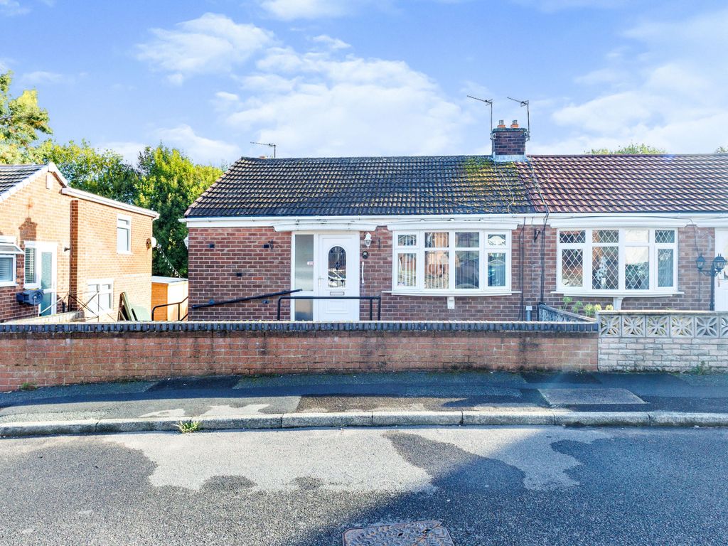 3 bed semidetached bungalow for sale in Shaw Head Drive, Failsworth