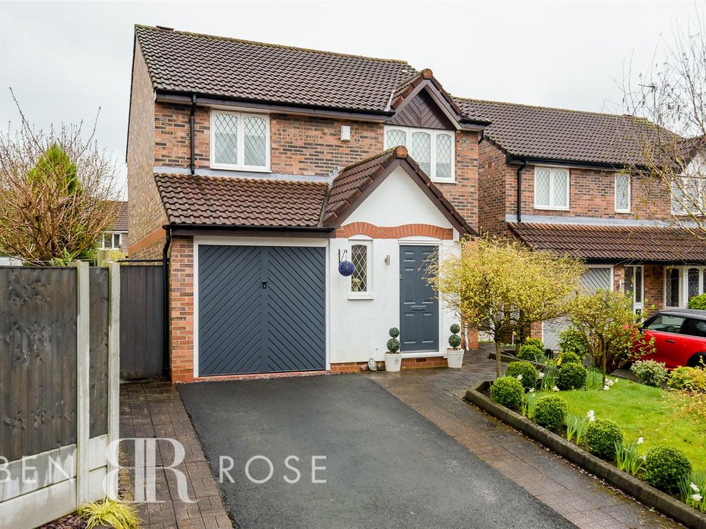3 bed detached house for sale in Washburn Close, Westhoughton, Bolton