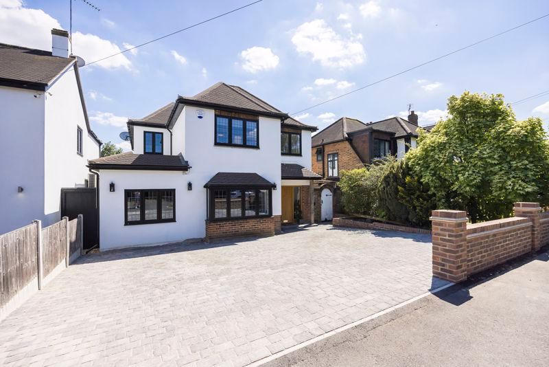4 bed detached house for sale in Grange Crescent, Chigwell IG7 Zoopla