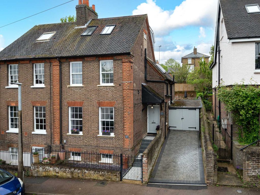 4 bed property for sale in Street, Old Town HP2 Zoopla