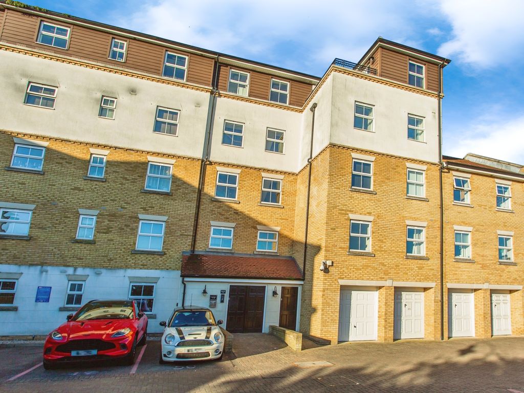 2 bed flat for sale in Audley Court, 1 Way, SouthendOnSea