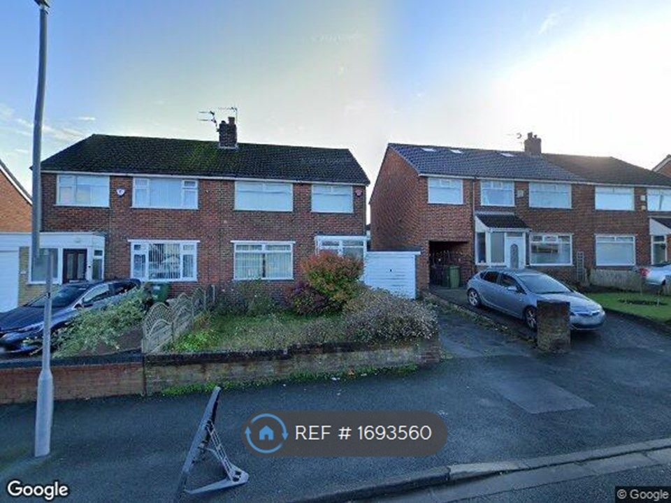 3 bed semidetached house to rent in Sandringham Drive, St. Helens WA9
