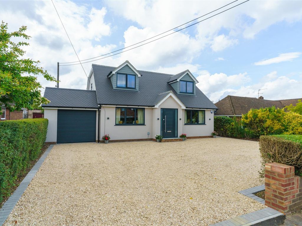 4 bed detached house for sale in Blind Lane, Flackwell Heath, High