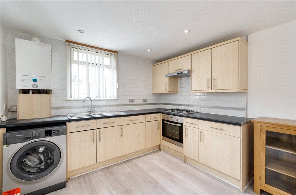 1 bed for sale in Beulah Road, Thornton Heath CR7, £220,000