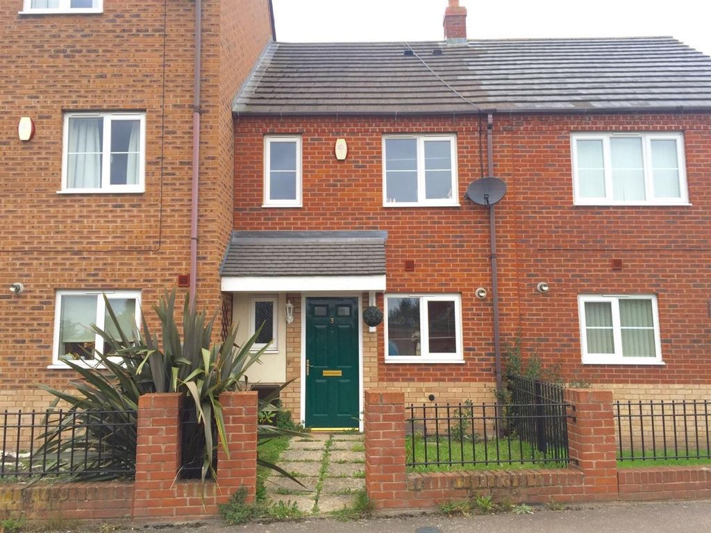 2 bed property to rent in Spruce Road, Nuneaton CV10, £775 pcm Zoopla