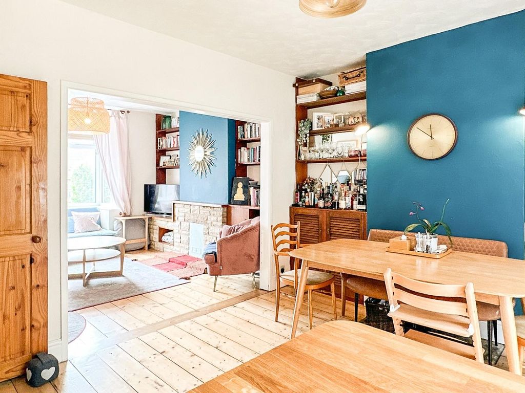 3 bed end terrace house for sale in Brendon Road, Windmill Hill