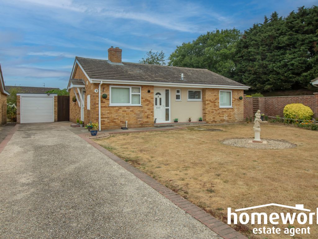 3 bed detached bungalow for sale in Lydgate Close, Toftwood NR19 Zoopla