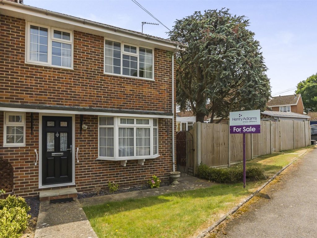 2 bed semidetached house for sale in 5 Royal Gardens, Rowland's Castle