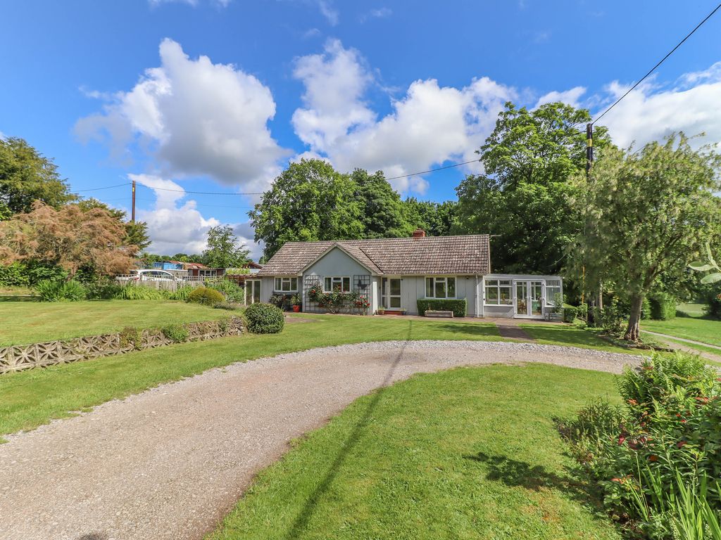 3 bed bungalow for sale in Salisbury, Wiltshire SP5 Zoopla
