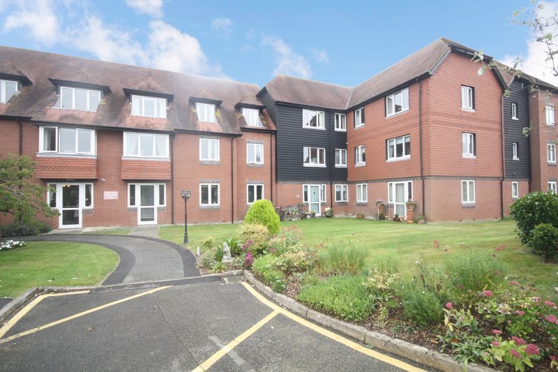 2 bed flat for sale in Cedar Court (Tenterden), Tenterden TN30 Zoopla