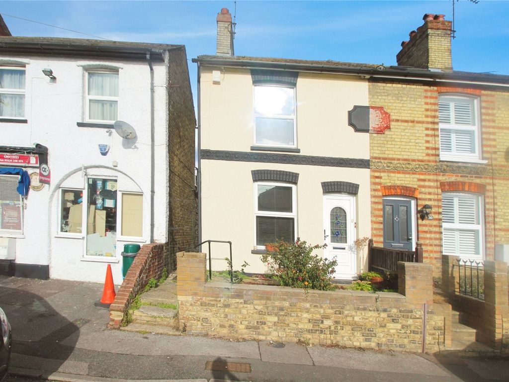 2 bed end terrace house for sale in Constitution Hill, Snodland, Kent