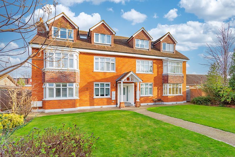 3 bed flat to rent in Ewell Road, Surbiton KT6, £2,100 pcm Zoopla