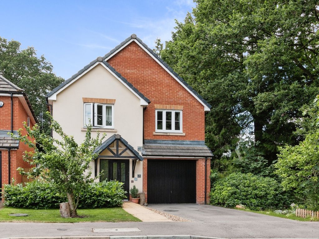 4 bed detached house for sale in Longwood Copse Lane, Beggarwood