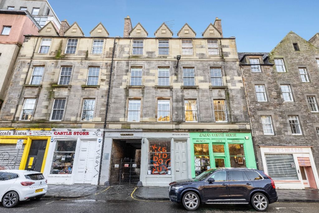 2 bed flat to rent in Grassmarket, Edinburgh EH1, £1,250 pcm Zoopla