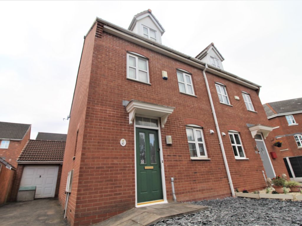 3 bed town house to rent in Cromwell Avenue, Stockport SK5 Zoopla