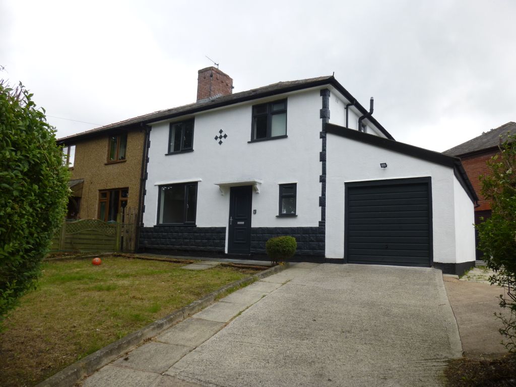 3 bed semidetached house for sale in Gainsborough Avenue, Burnley BB11