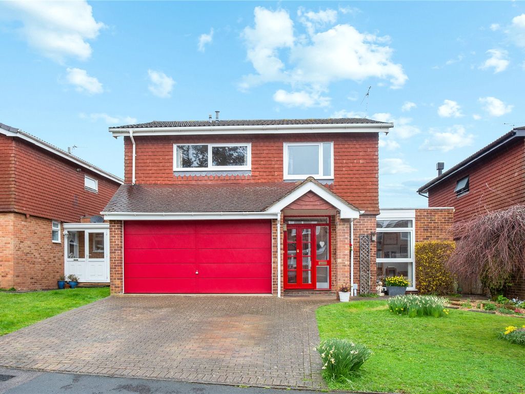4 bed detached house for sale in Chesterfield Drive, Sevenoaks, Kent