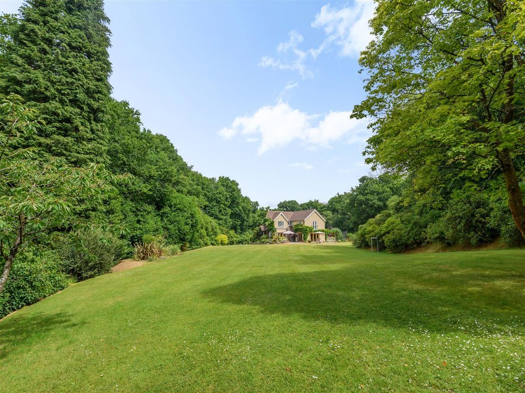 5 bed property for sale in Highfield Lane, Liphook GU30 Zoopla
