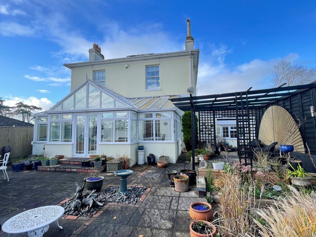 Valley View Close, Torquay TQ1  