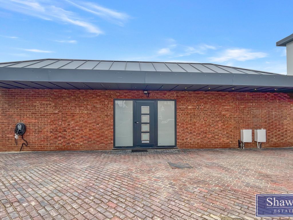 New home, 2 bed semidetached bungalow for sale in Beaufort Gardens