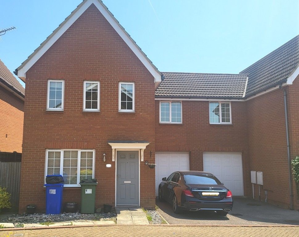 3 bed semidetached house for sale in Poppy Crescent, Sheerness ME12