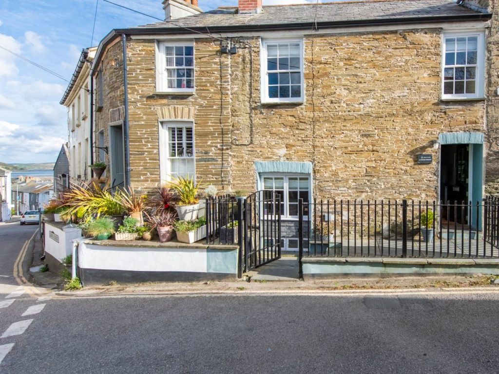 2 bed terraced house for sale in Cross Street, Padstow PL28 Zoopla