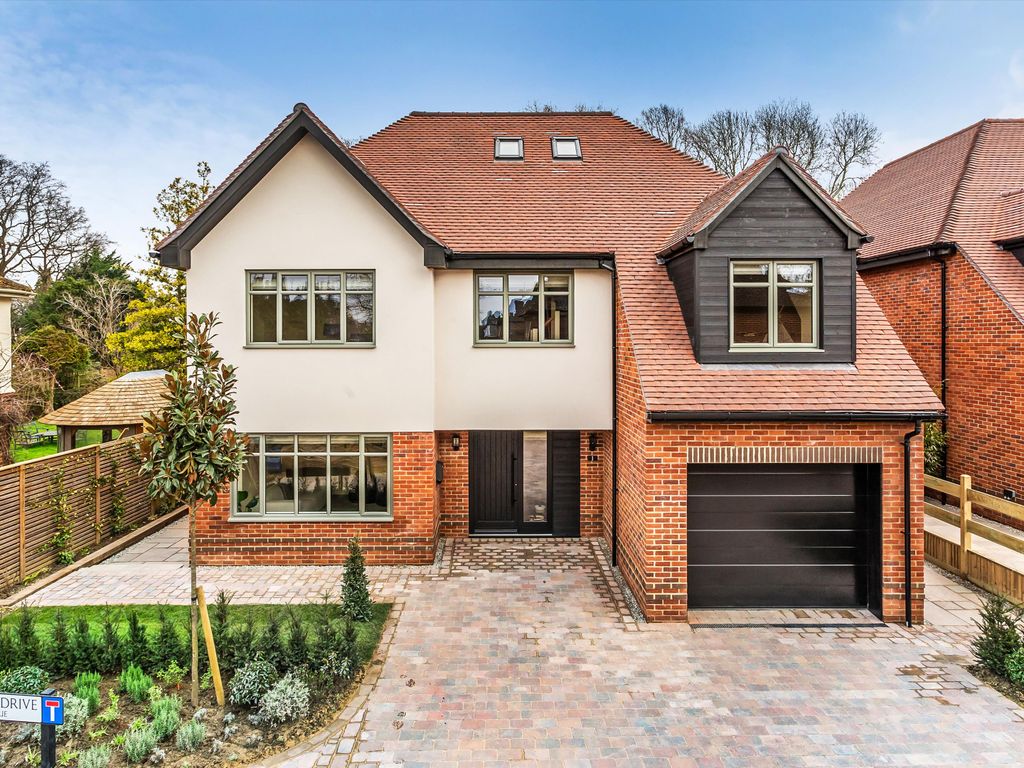 New home, 5 bed detached house for sale in Primrose Drive, Boxgrove Ave, Guildford, Surrey GU1