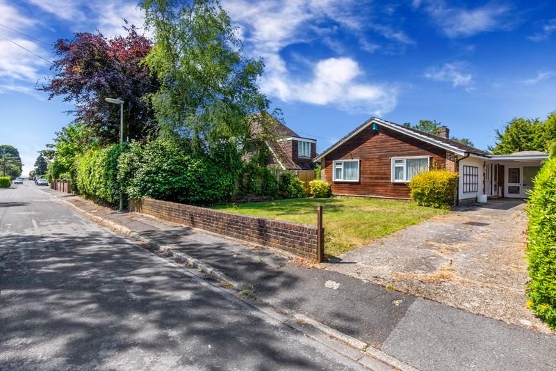 3 bed detached bungalow for sale in Kingsey Avenue, Emsworth PO10 Zoopla