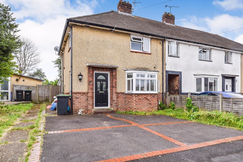 3 bed end terrace house for sale in Padnell Avenue, Cowplain