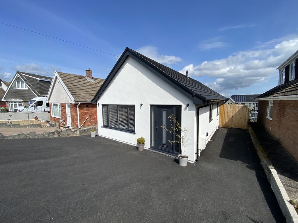 3 bed detached bungalow for sale in Heol Eirlys, Morriston, Swansea
