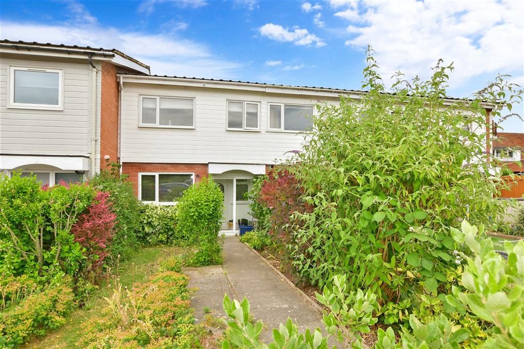 3 bed terraced house for sale in Lambourne Road, Chigwell, Essex IG7