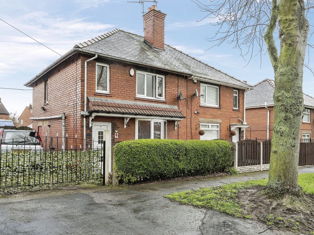 3 bed semidetached house for sale in Daylands Avenue, Conisbrough