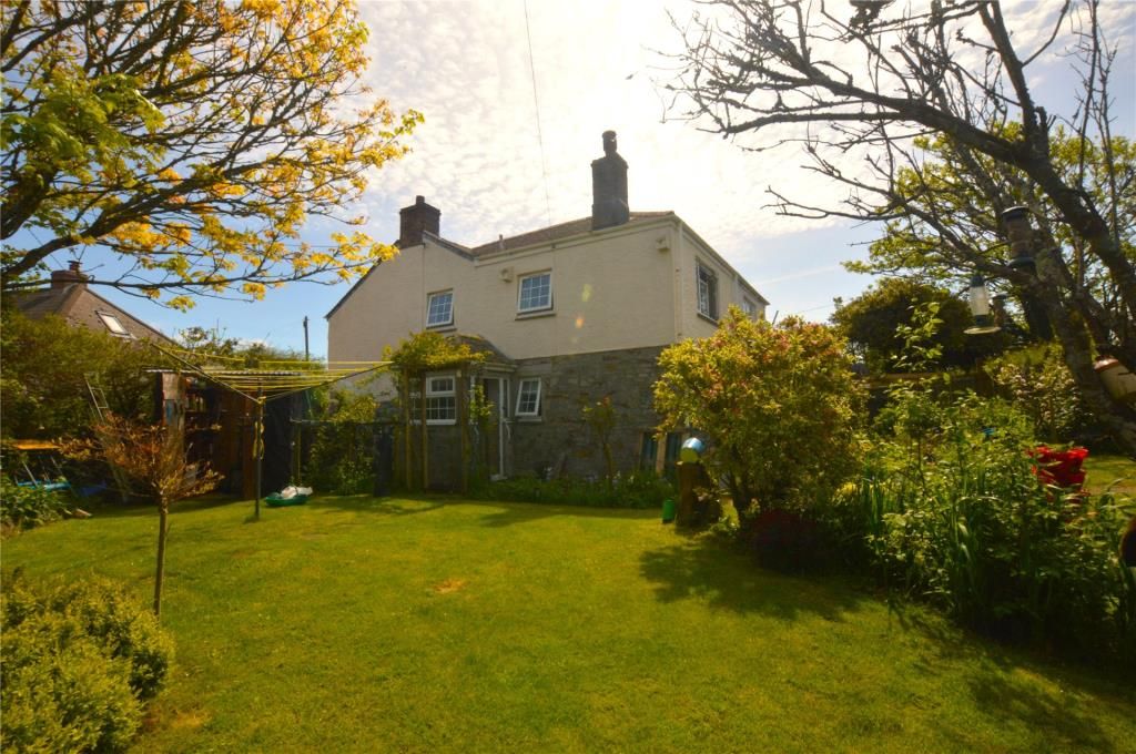 3 bed end terrace house for sale in Newtown, St. Martin, Helston