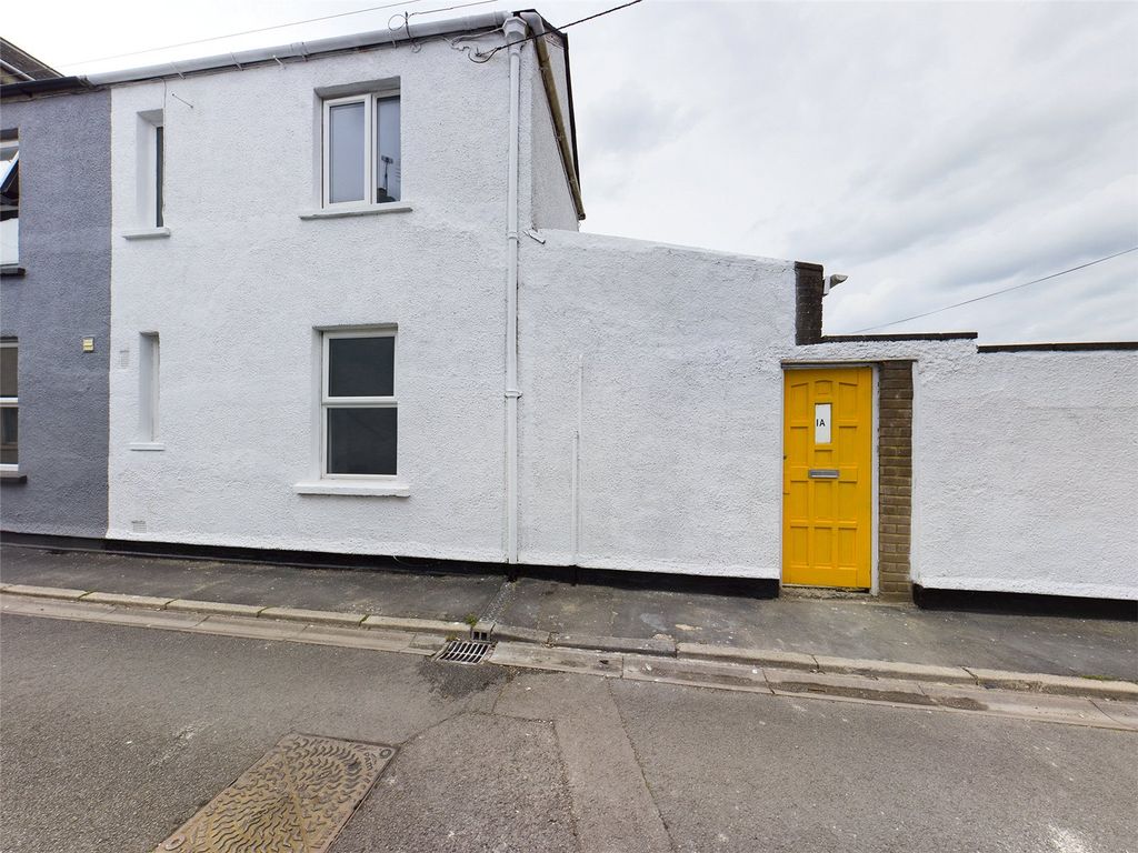 1 bed end terrace house for sale in Bath Place, Lydney, Gloucestershire