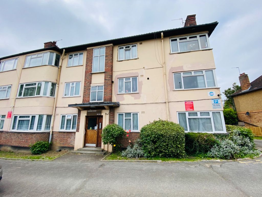 2 bed flat for sale in Canons Court, Stonegrove, Edgware HA8 Zoopla