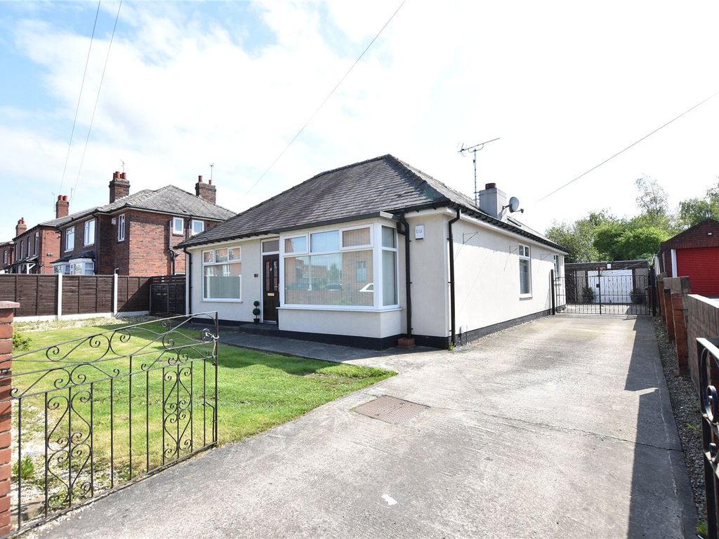 3 bed bungalow for sale in Osmondthorpe Lane, Leeds, West Yorkshire LS9