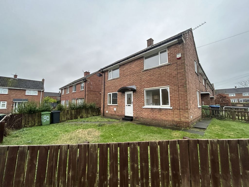 3 bed terraced house to rent in Hawthorn Road, Spennymoor DL16, £525