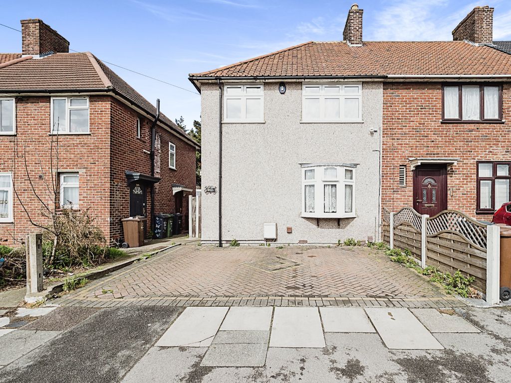 3 bed end terrace house for sale in Wood Lane, Dagenham RM8 Zoopla