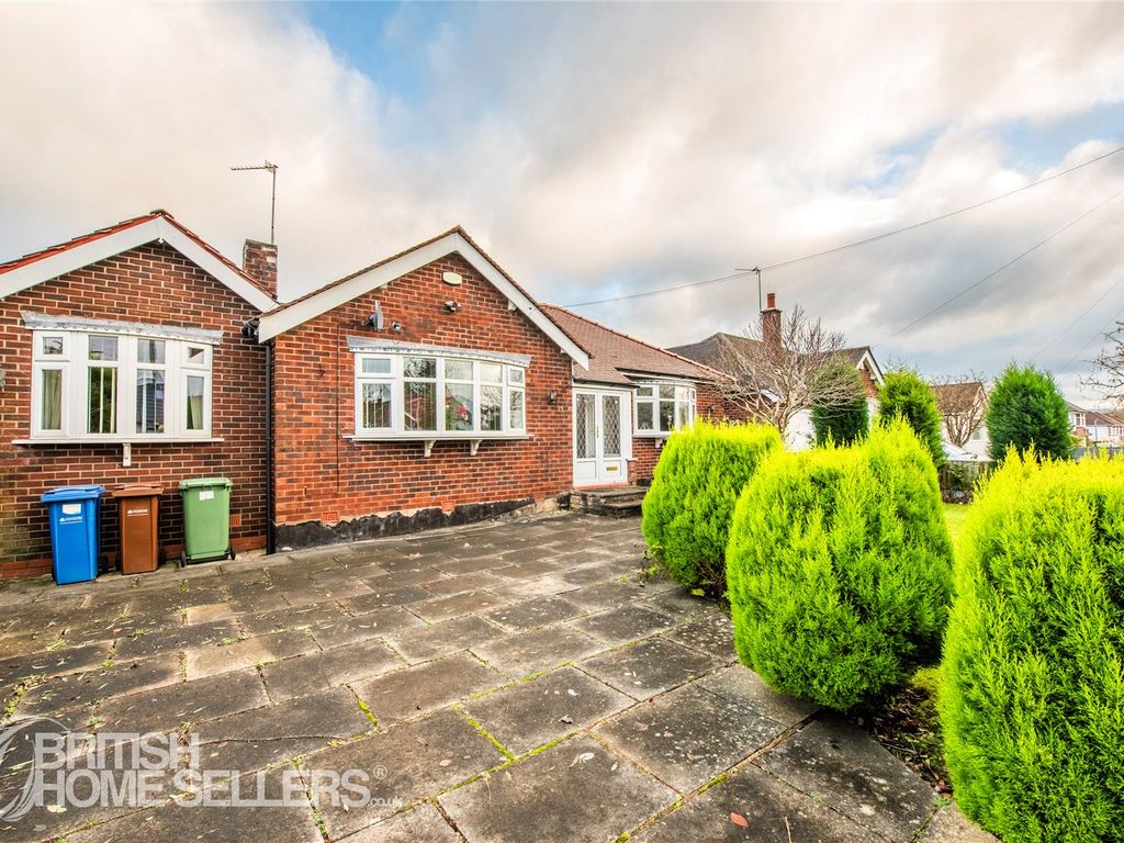 2 bed bungalow for sale in Seal Road, Bramhall, Stockport, Greater