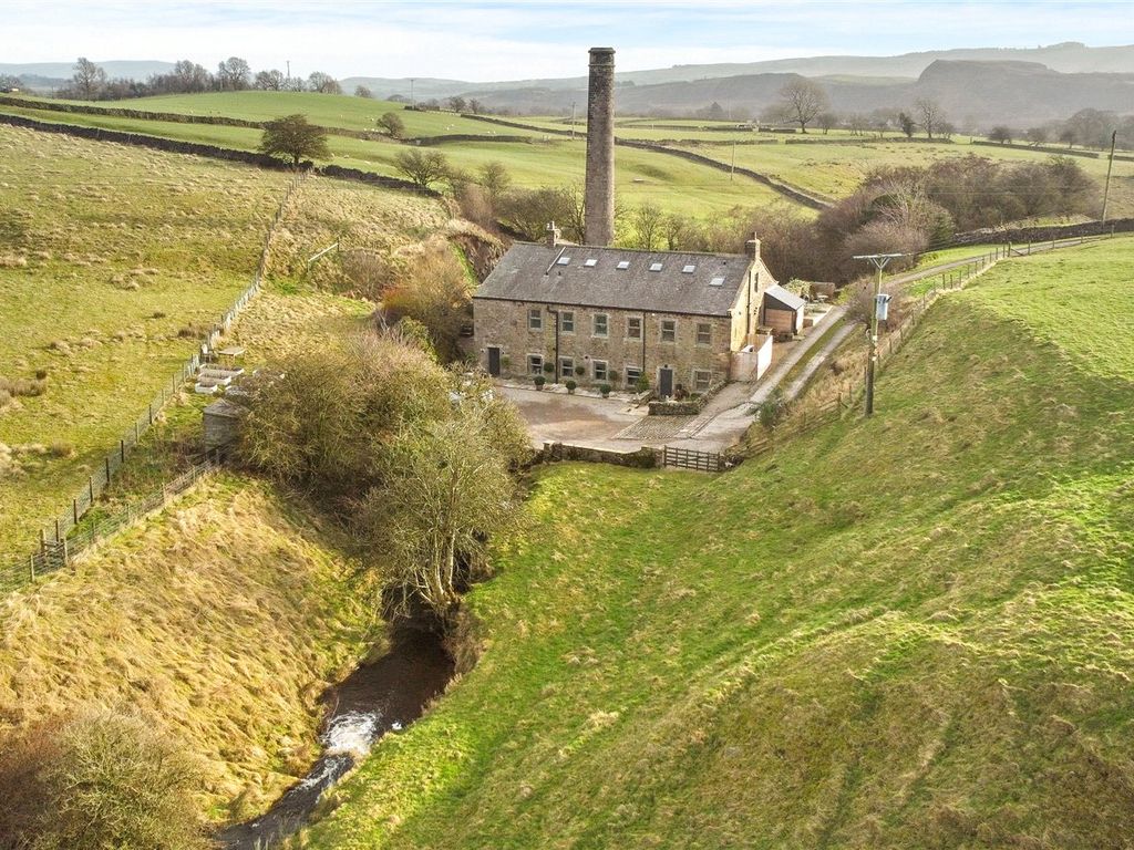 6 bed detached house for sale in Pasture Road, Embsay, Skipton, North