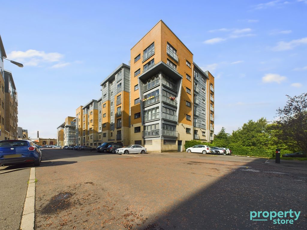 2 bed flat for sale in Barrland Street, Pollokshields, Glasgow G41, £