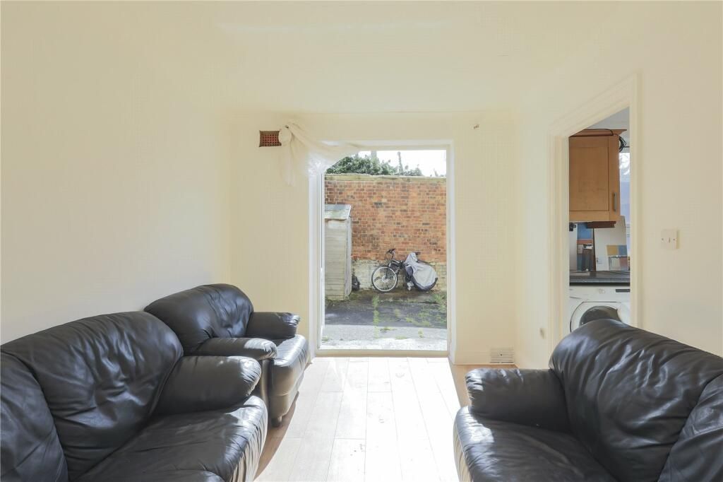 2 bed flat to rent in Ponder Street, Islington, London N7 Zoopla