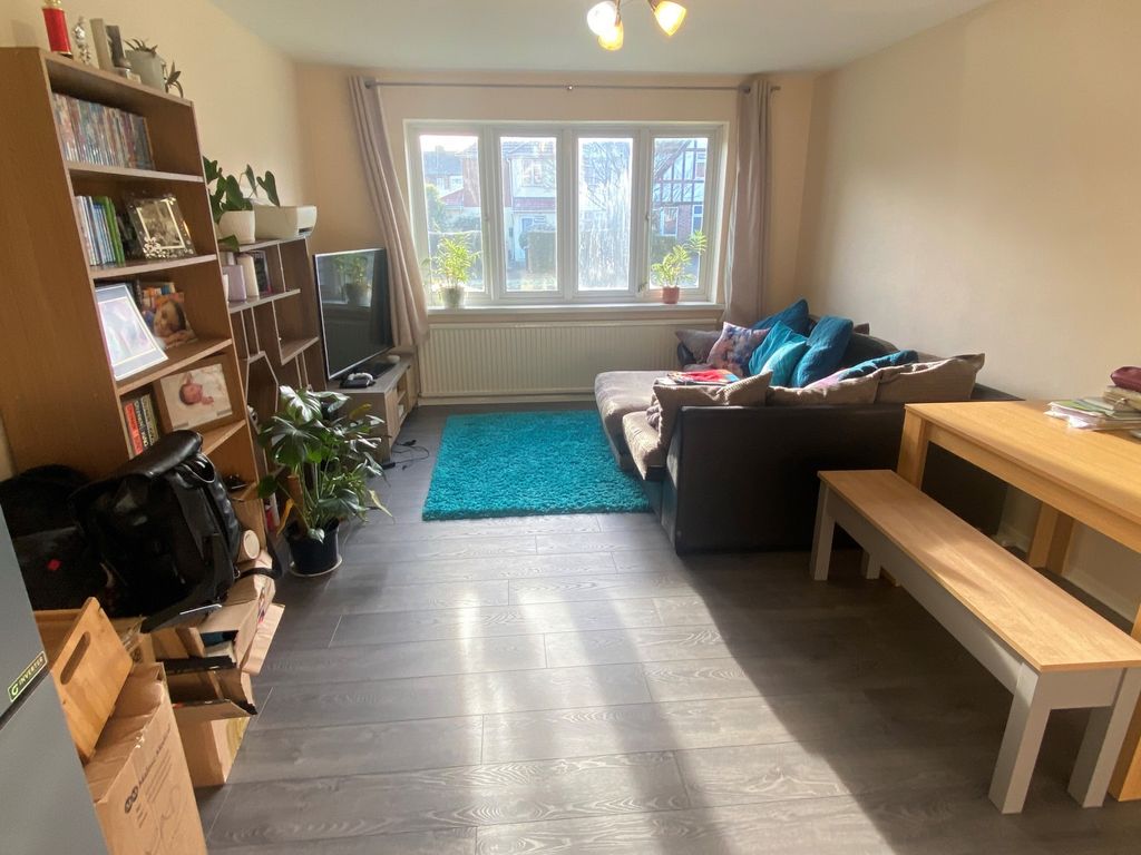 2 bed flat for sale in College Hill Road, Harrow HA3, £325,000 Zoopla