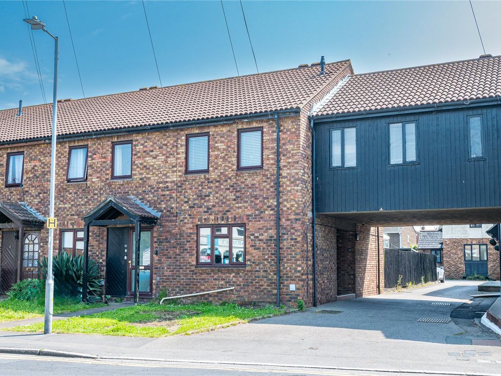 2 bed end terrace house for sale in High Street, Great Wakering