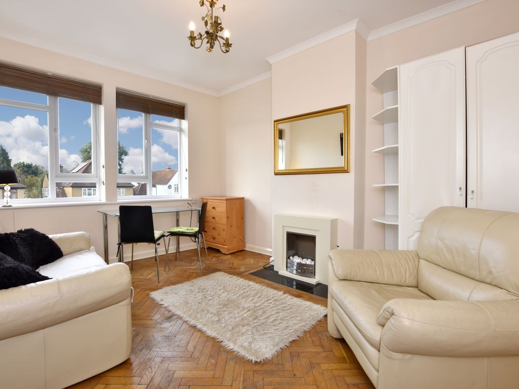 Garston Park Parade, Watford WD25  