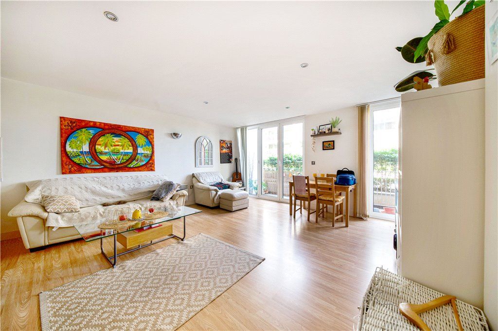 1 bed flat for sale in Western Gateway, London E16 Zoopla