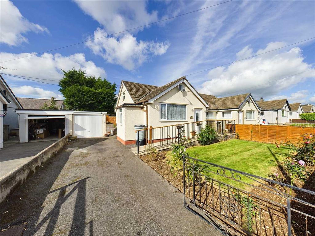 3 bed semidetached bungalow for sale in Gorffwysfa, Lon Fain, Dwyran