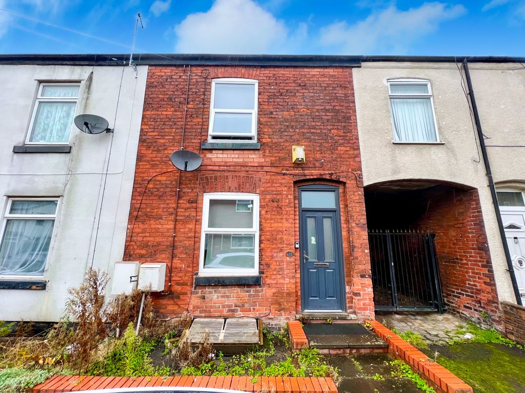 5 bed terraced house for sale in Broom Street, Swinton, Manchester M27
